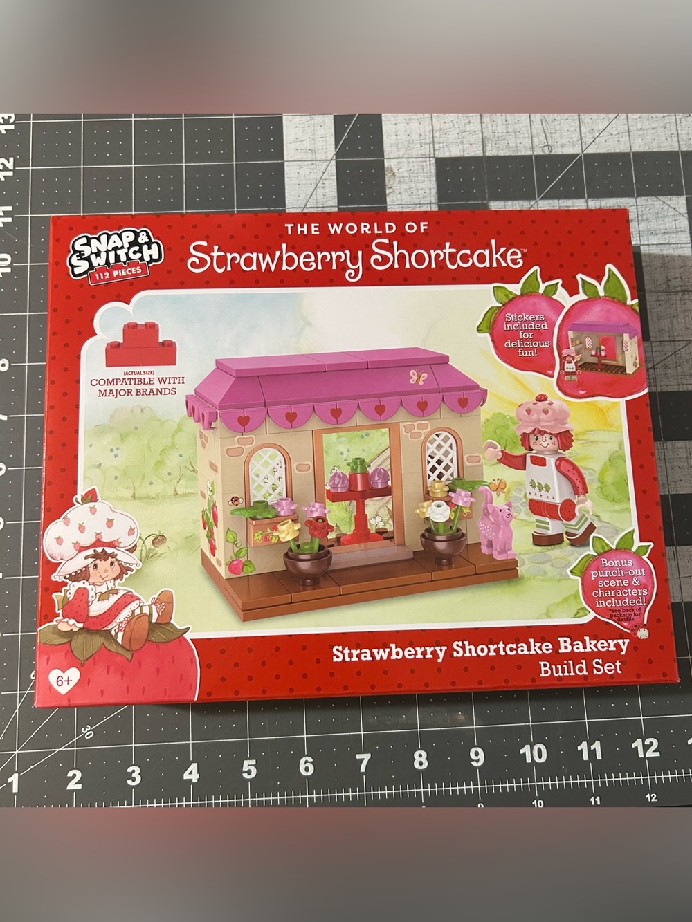 Strawberry Shortcake Bakery Build Set Snap & Switch 112pc Construction Toy NEW